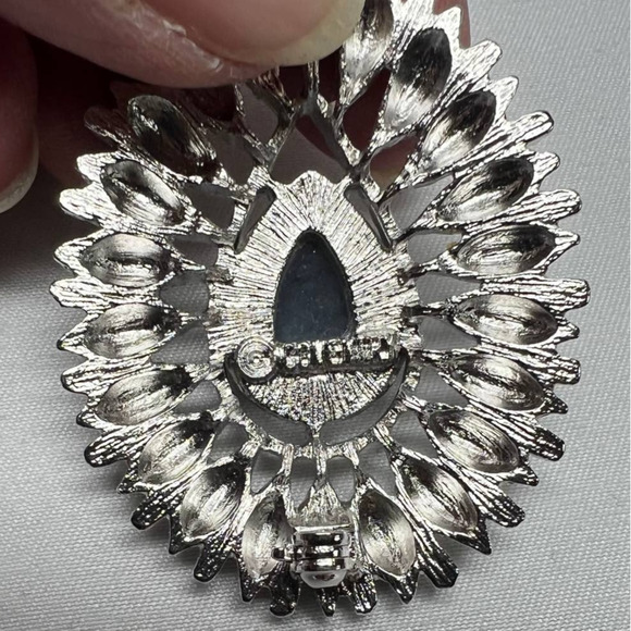 Vintage Rhinestone Brooches Lapel Pins Lot of 13 Sarah Coventry & Unmarked - Picture 10 of 12